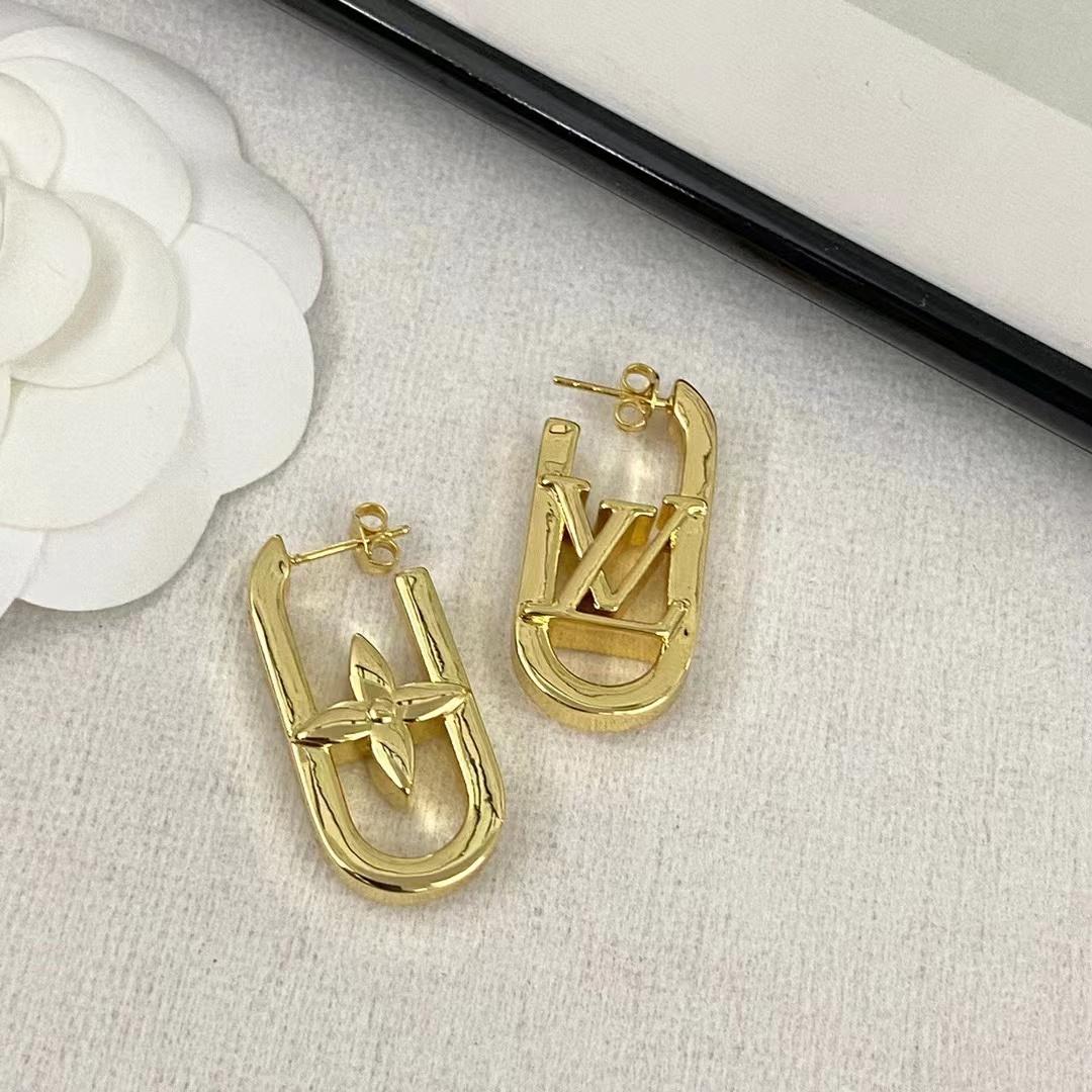 Louis Vuitton Hoop Earrings - DesignerGu