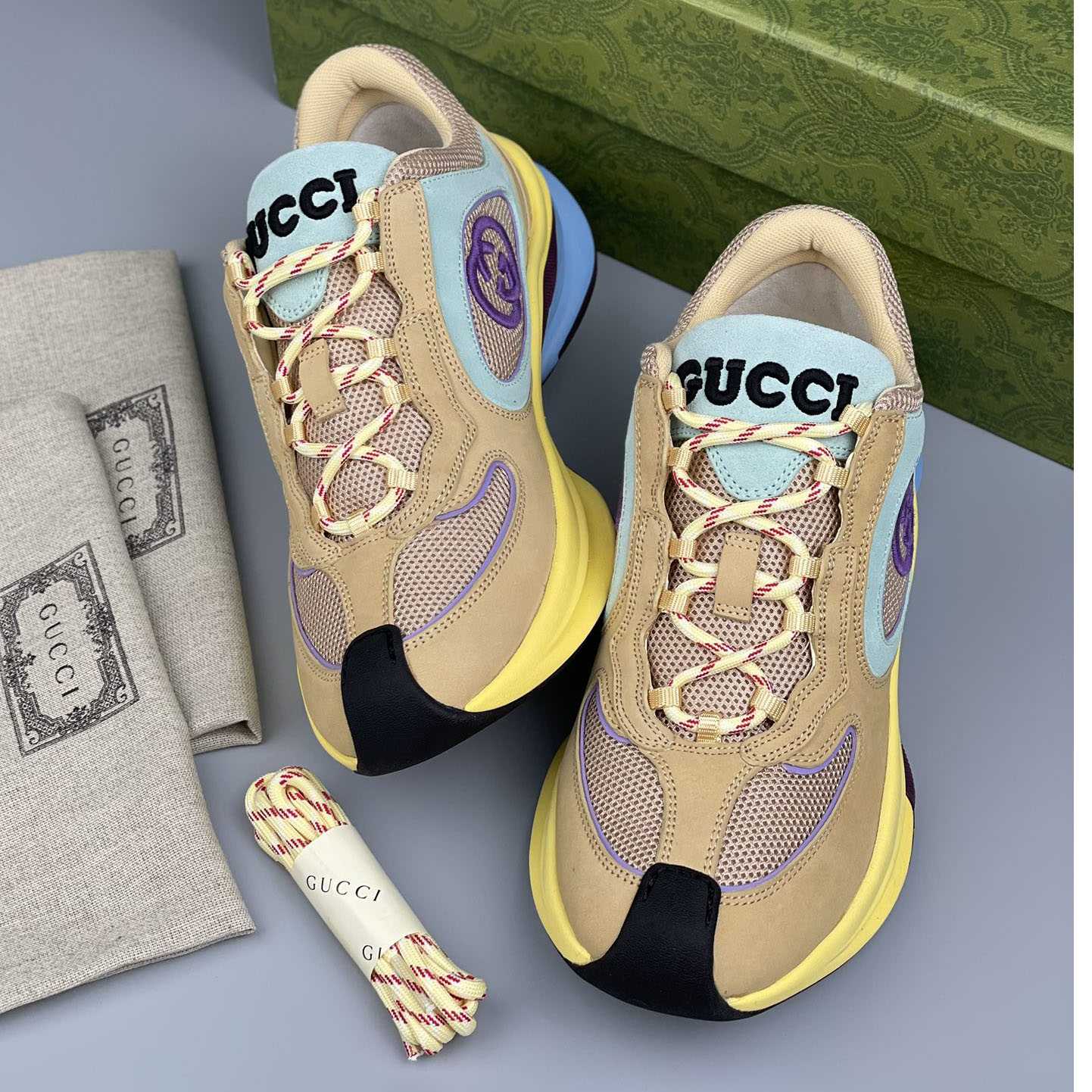 Gucci Run Sneaker - DesignerGu