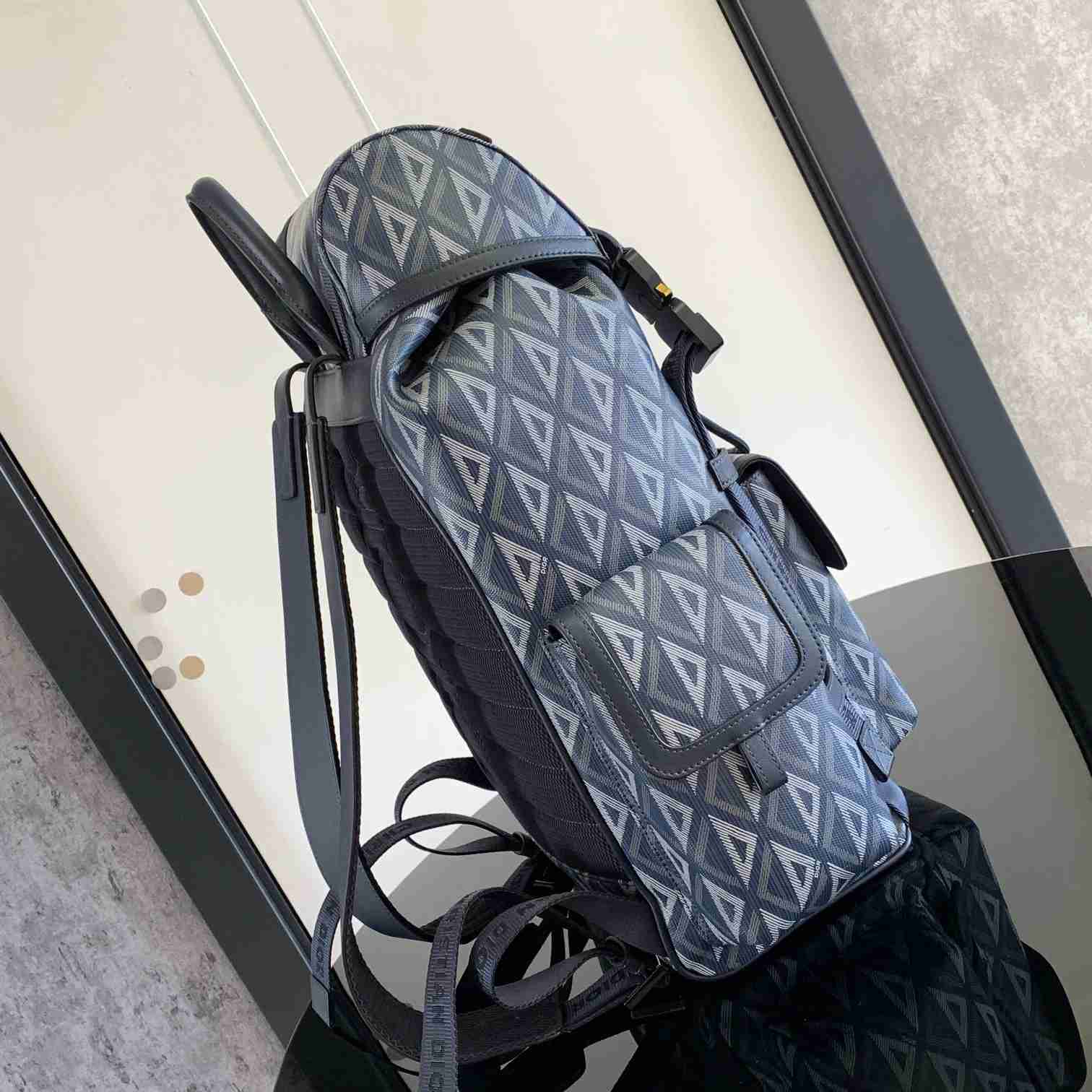 Dior Hit The Road Backpack - DesignerGu