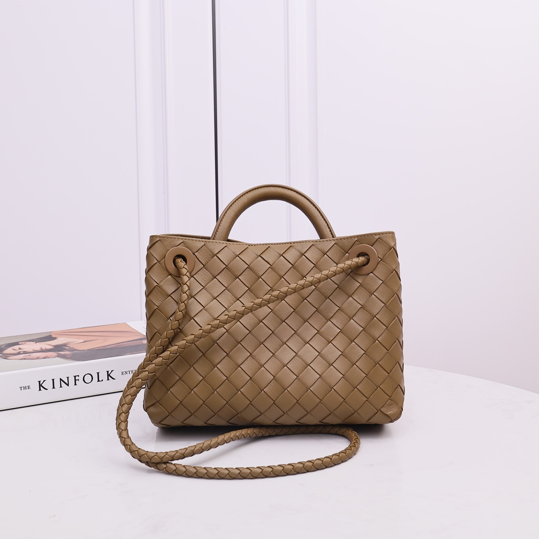 Bottega Veneta Small Andiamo - DesignerGu