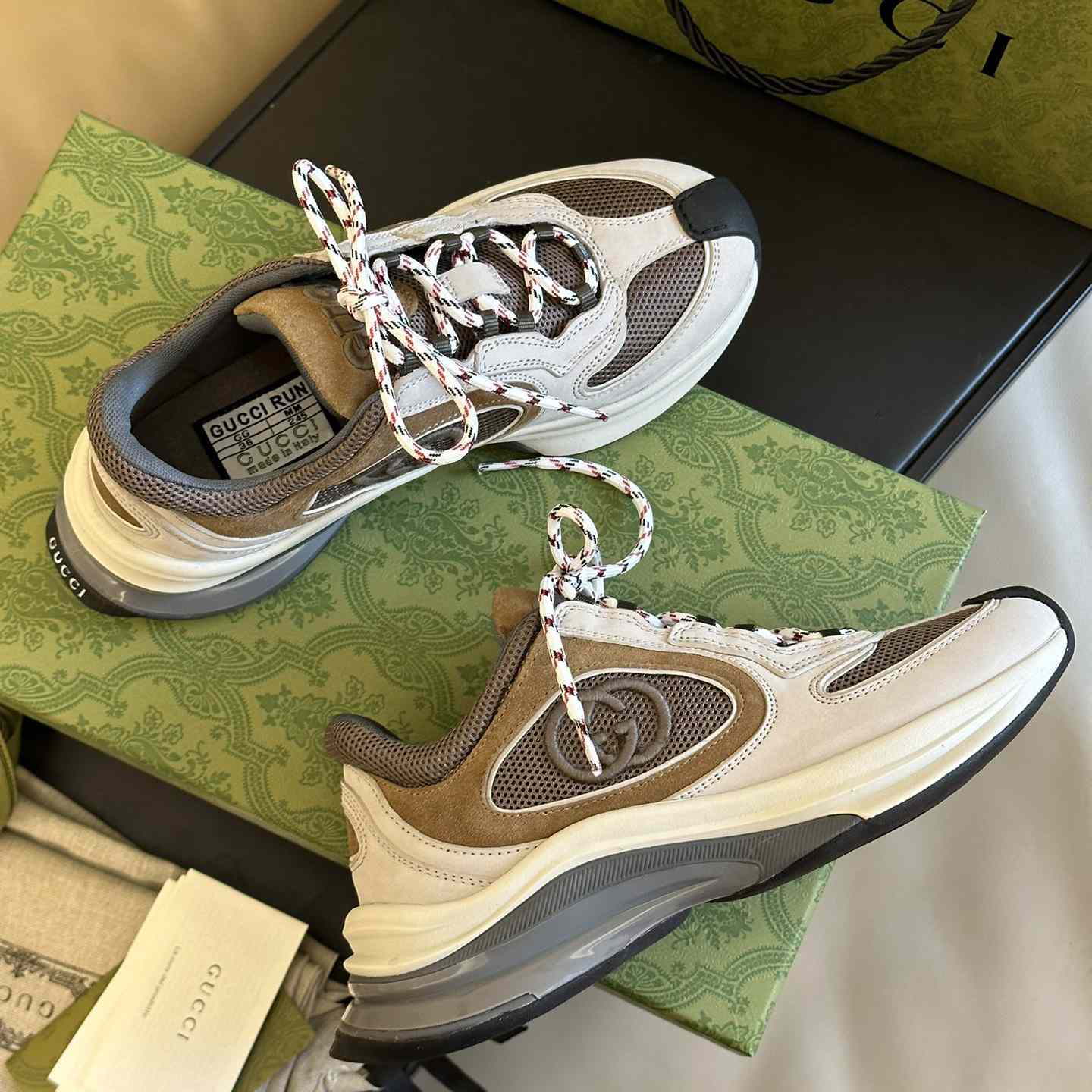 Gucci Run Sneaker - DesignerGu