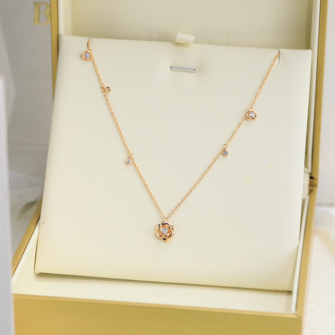 Piaget Rose Necklace - DesignerGu