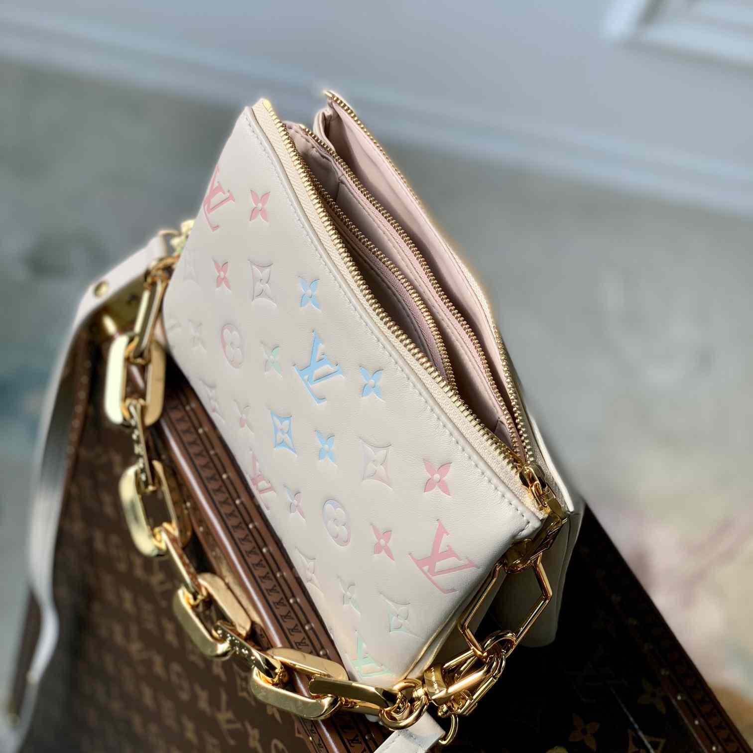 Louis Vuitton Coussin Bag (21-16-7cm)    M22993 - DesignerGu