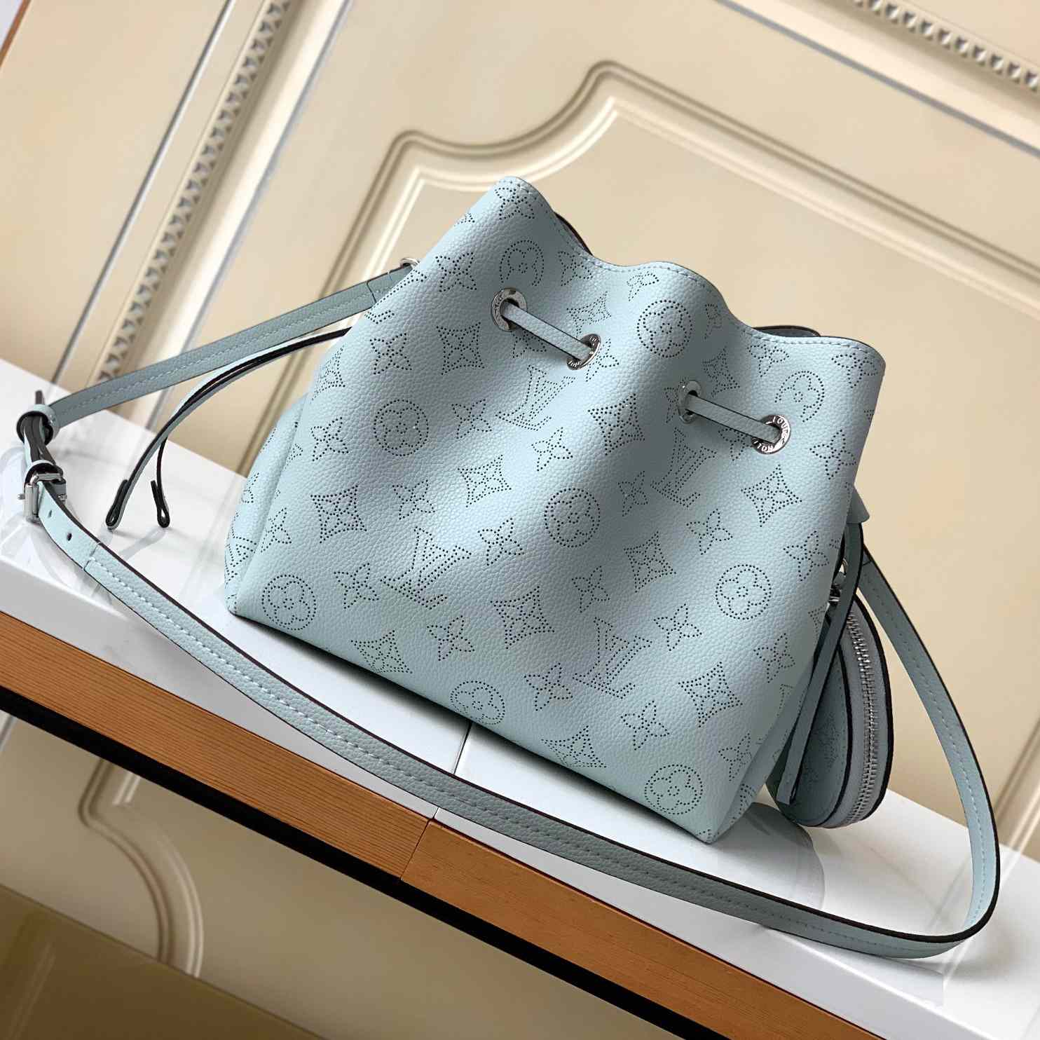 Louis Vuitton Bella Blue Denim Mahina  (19 x 22 x 14cm)    M22198 - DesignerGu