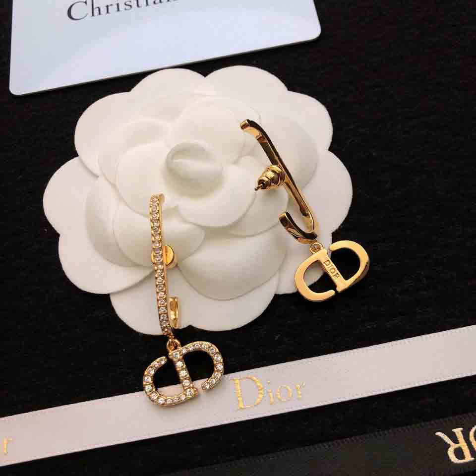 Dior 30 Montaigne Earrings - DesignerGu