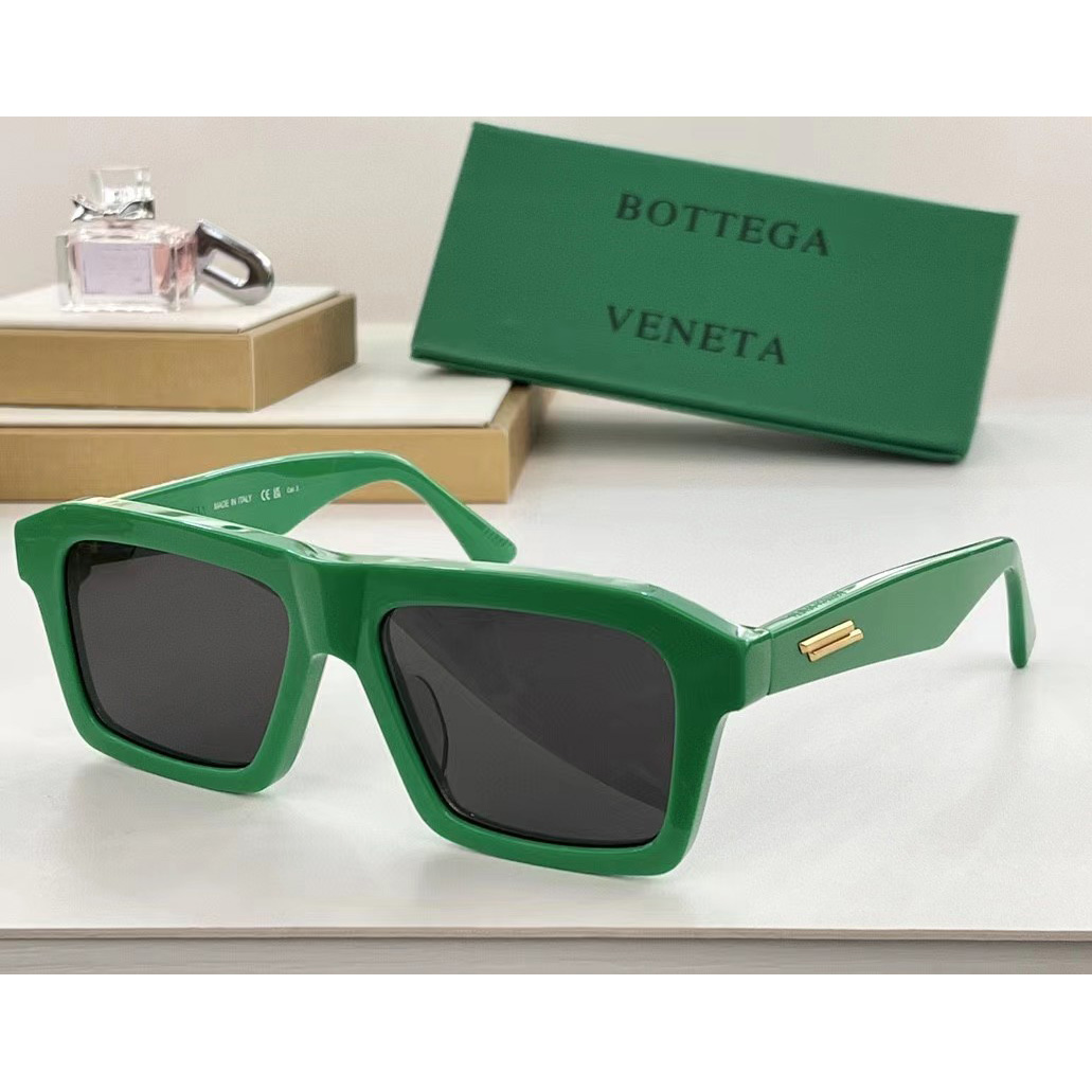 Bottega Green Square Sunglasses - DesignerGu