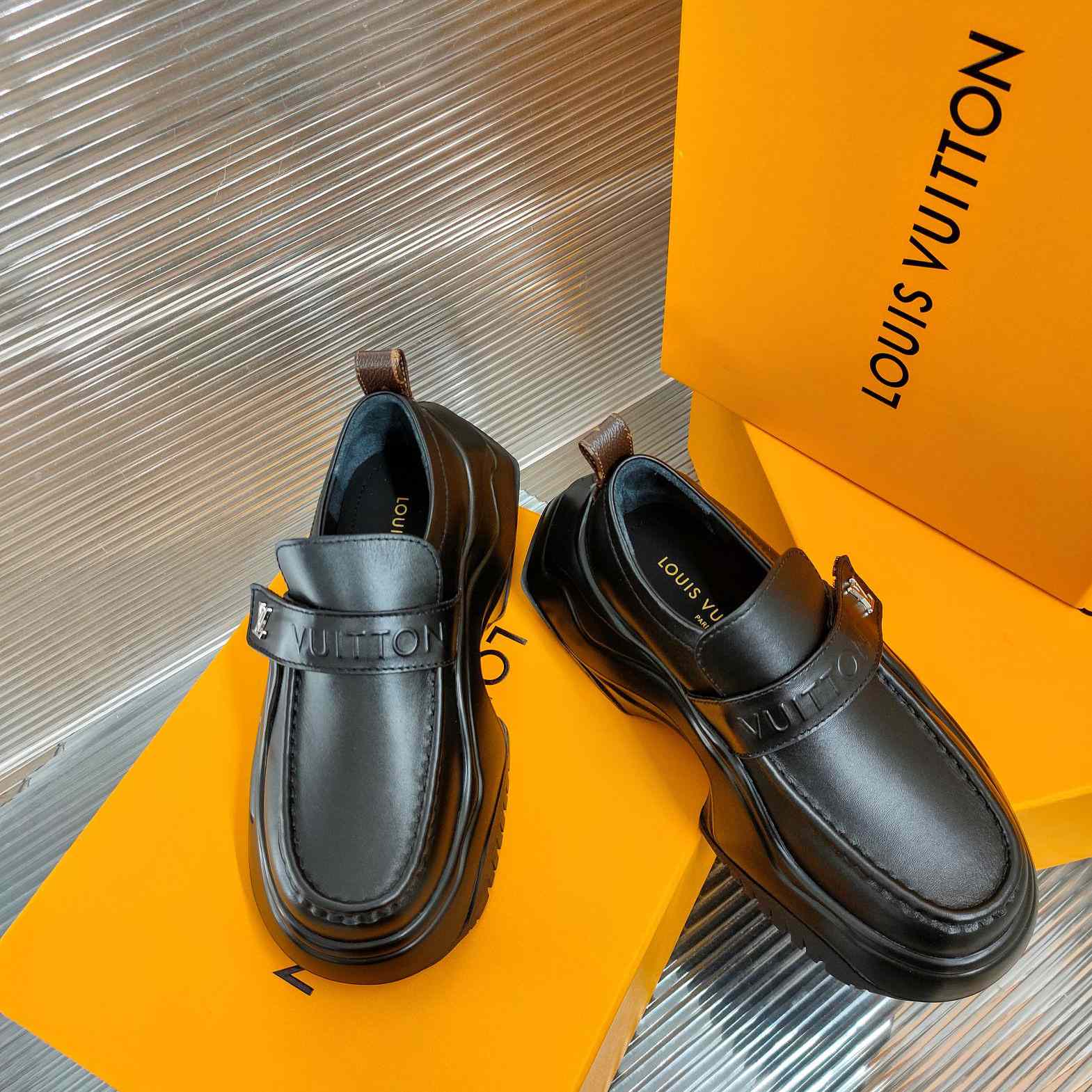 Louis Vuitton LV Archlight 2.0 Platform Loafer  1ABIJQ - DesignerGu