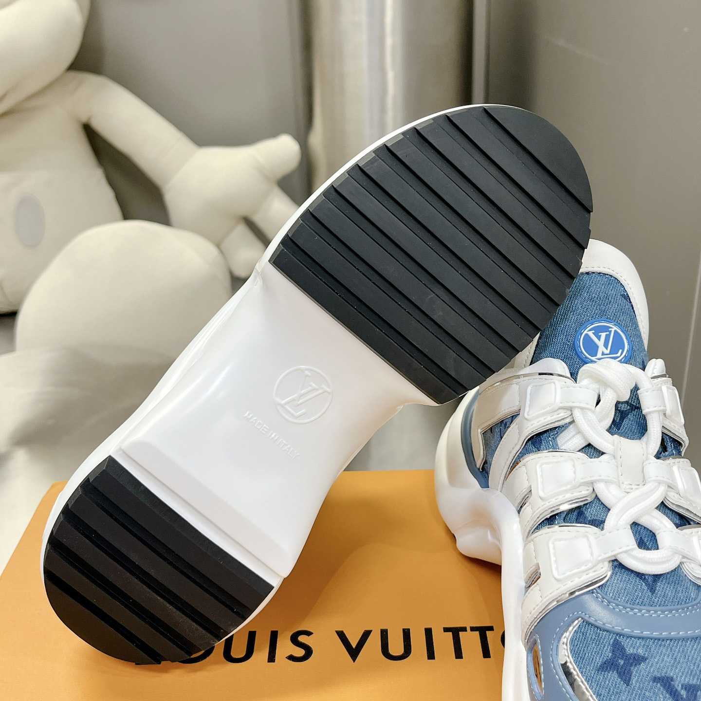 Louis Vuitton LV Archlight Sneaker    - DesignerGu