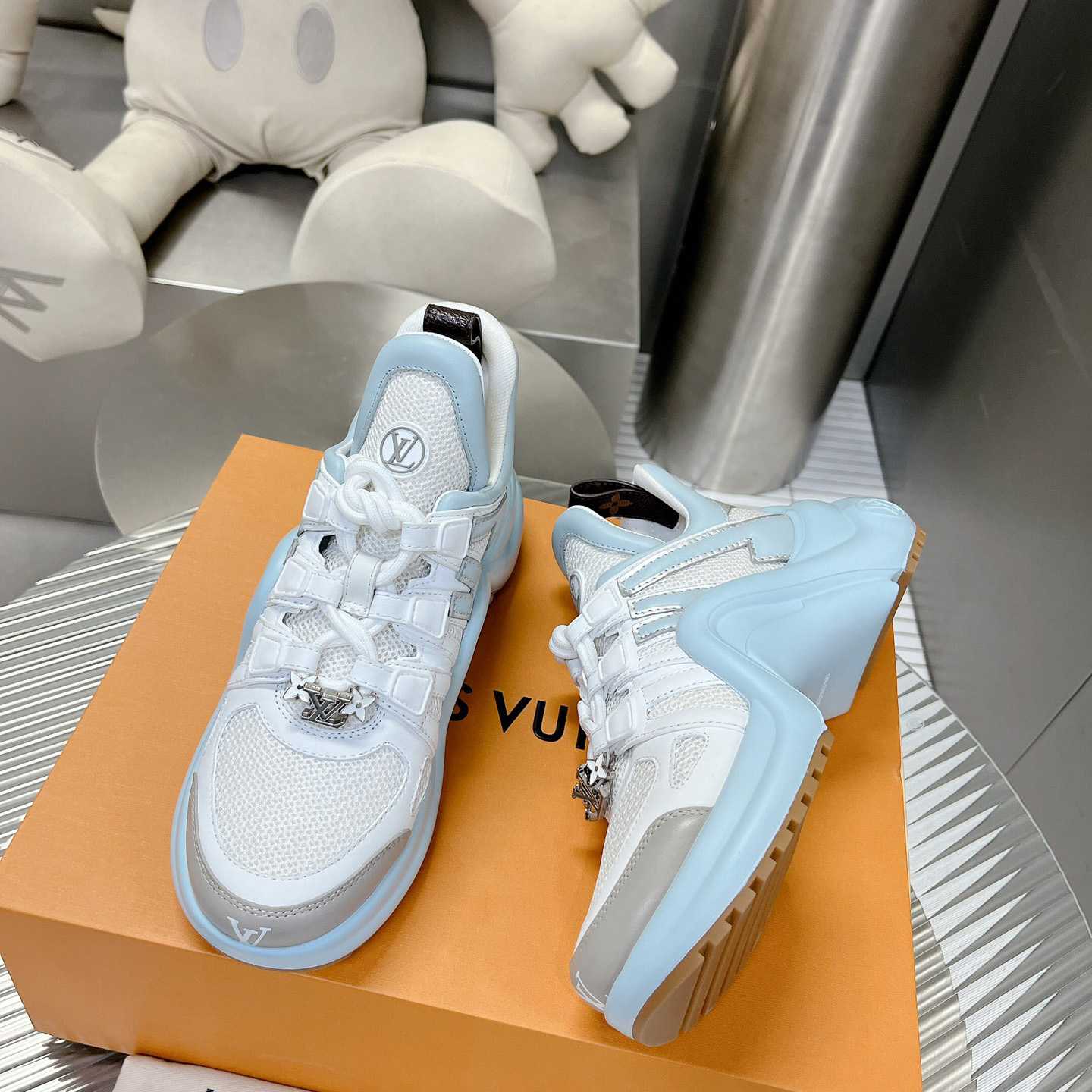 Louis Vuitton LV Archlight Sneaker     1AB154 - DesignerGu