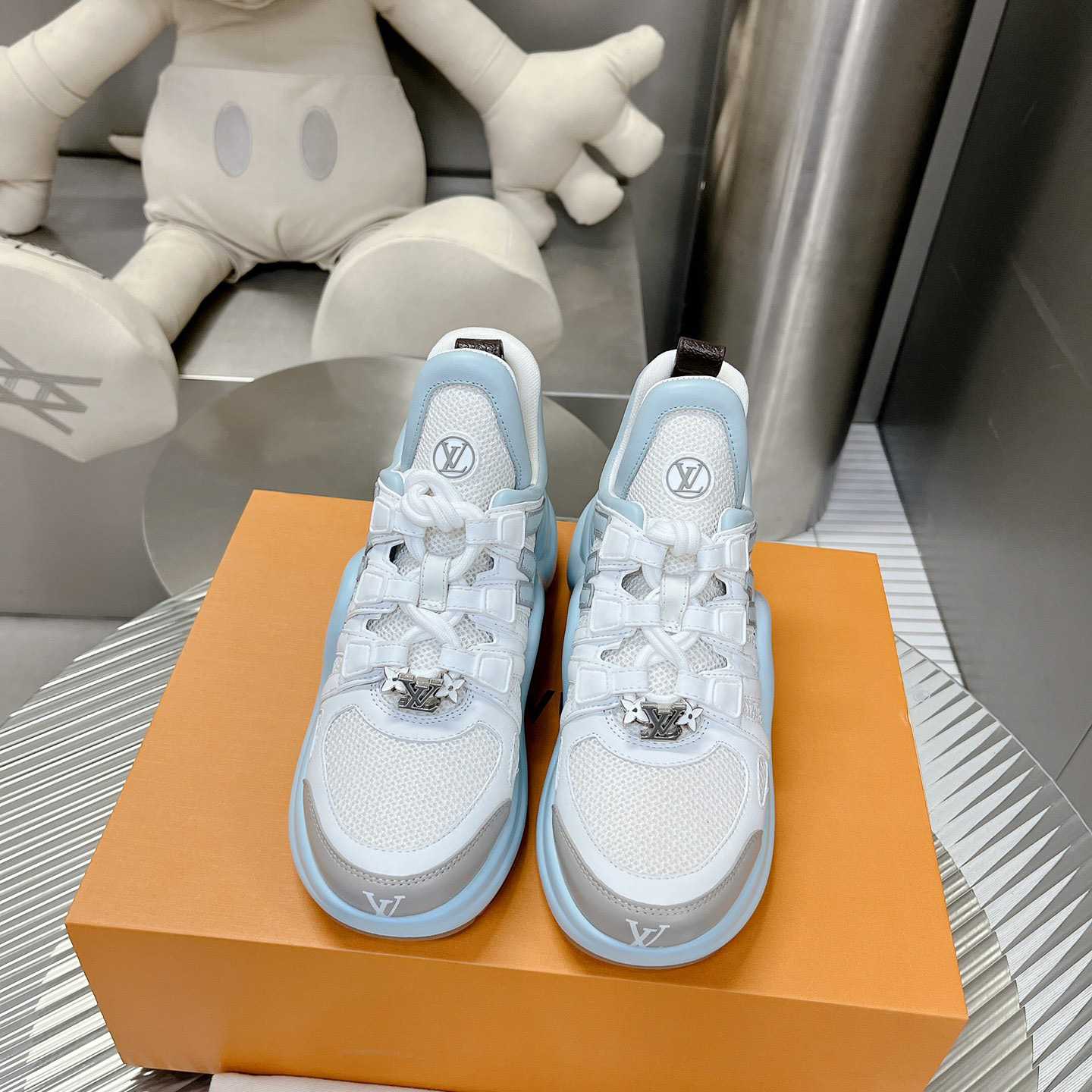 Louis Vuitton LV Archlight Sneaker     1AB154 - DesignerGu