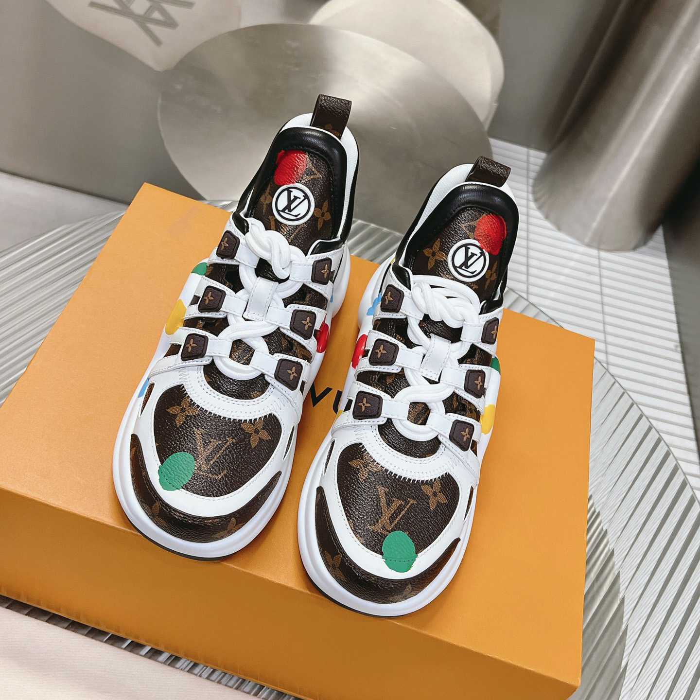 Louis Vuitton LV x YK LV Archlight Sneaker   1AB9R4 - DesignerGu