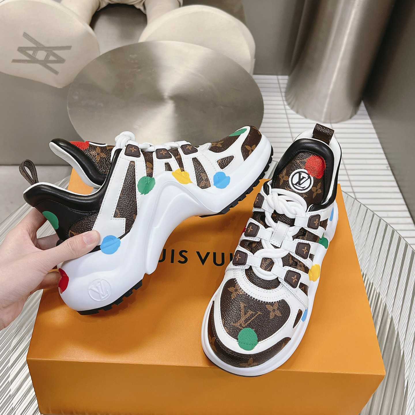 Louis Vuitton LV x YK LV Archlight Sneaker   1AB9R4 - DesignerGu