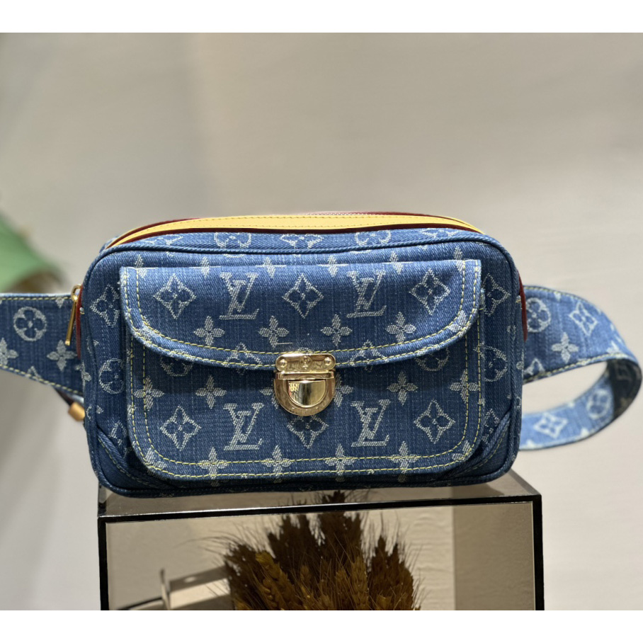 Louis Vuitton Blue Monogram Denim Bumbag   M95347 - DesignerGu