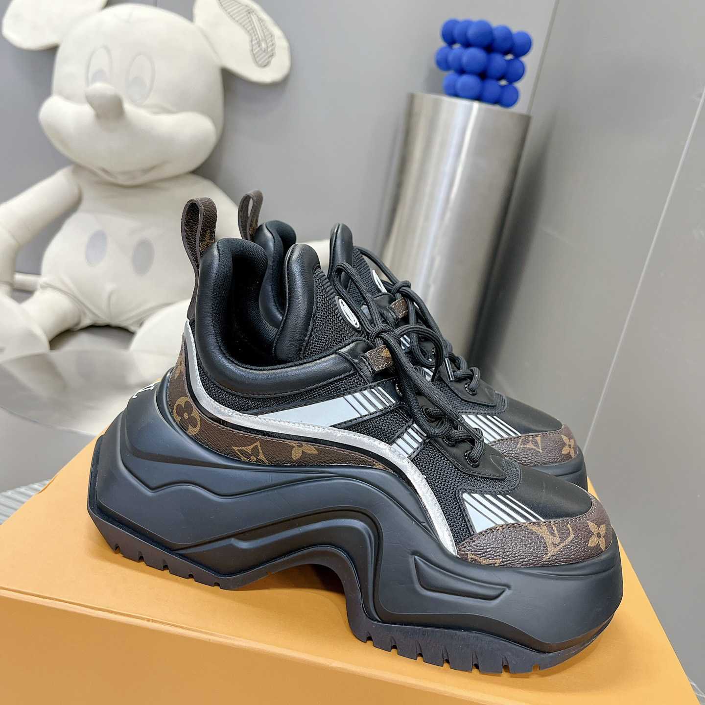 Louis Vuitton LV Archlight 2.0 Platform Sneaker    1ABIHC - DesignerGu