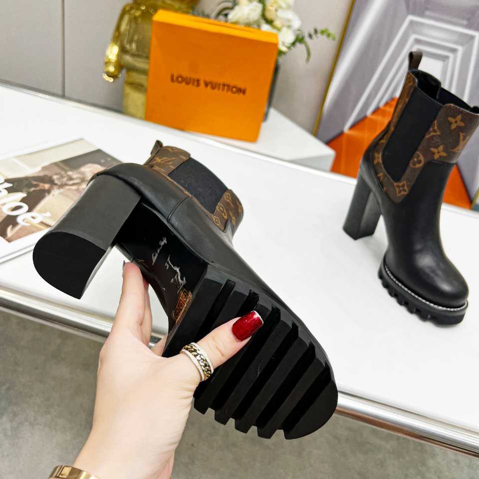 Louis Vuitton Ankle Boot - DesignerGu