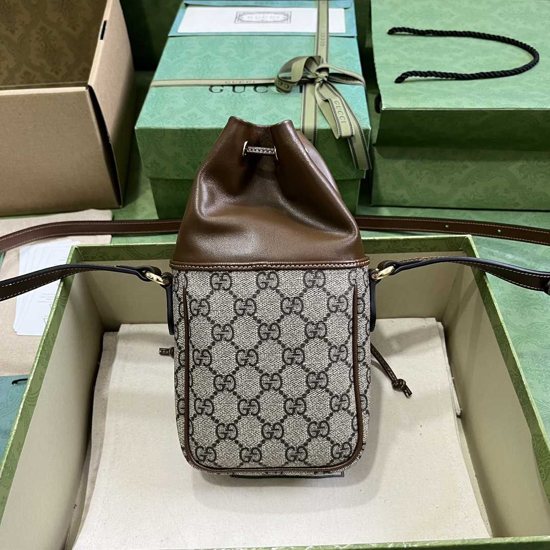 Gucci GG Mini Bucket Bag With Interlocking G - DesignerGu