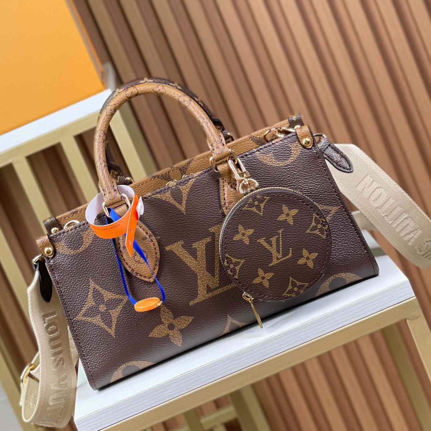 Louis Vuitton OnTheGo East West    M46653 - DesignerGu