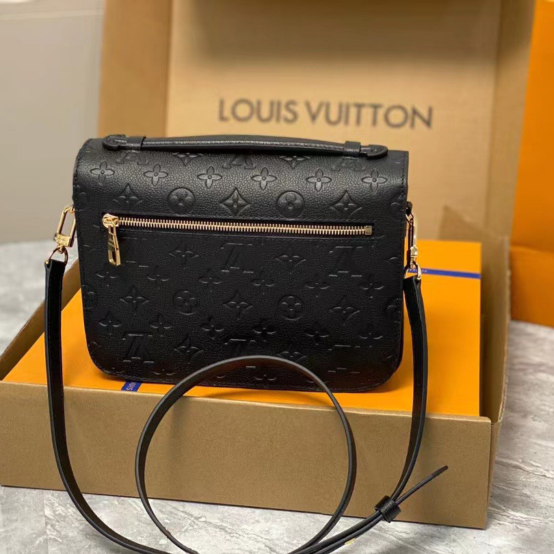 Louis Vuitton Pochette Metis(25-19-7cm)  M41487 - DesignerGu