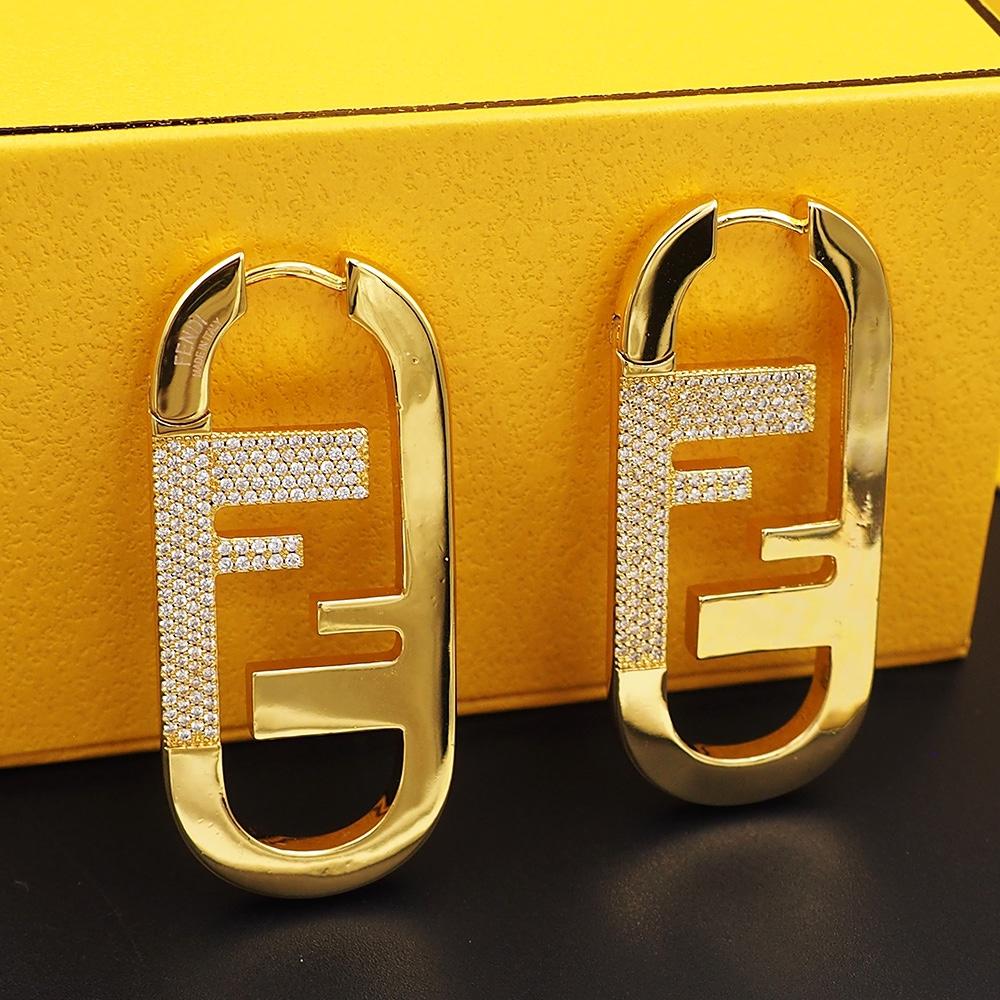 Fendi O’Lock Single Earring - DesignerGu