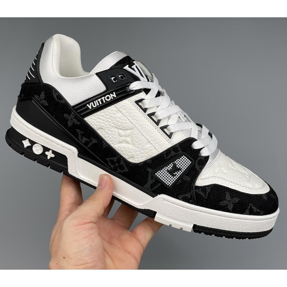 Louis Vuitton Trainer Sneaker In Blakc&White(Upon UK Size) - DesignerGu