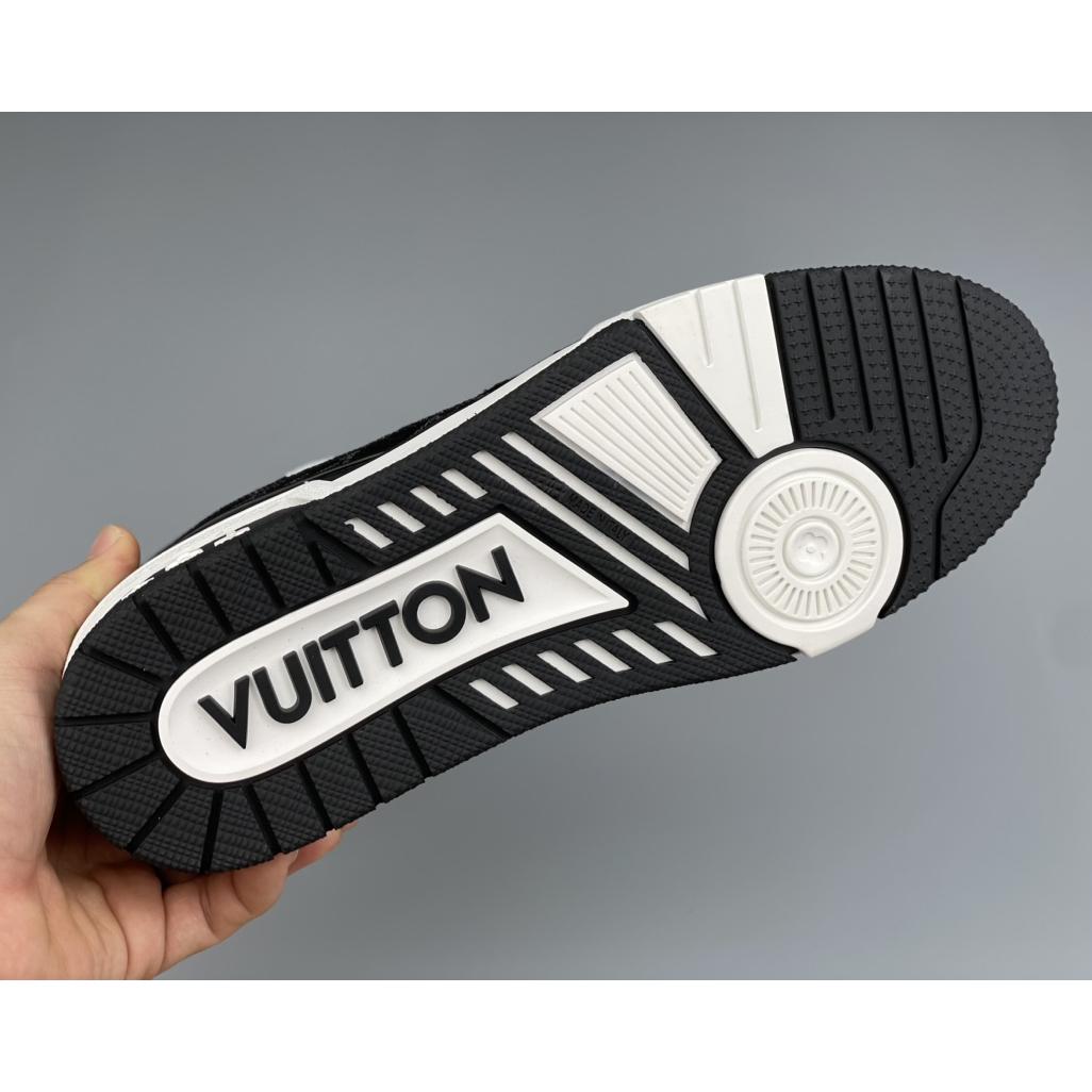 Louis Vuitton Trainer Sneaker In Blakc&White(Upon UK Size) - DesignerGu