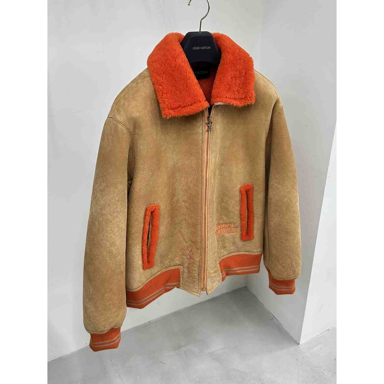 Louis Vuitton Shearling College Blouson - DesignerGu