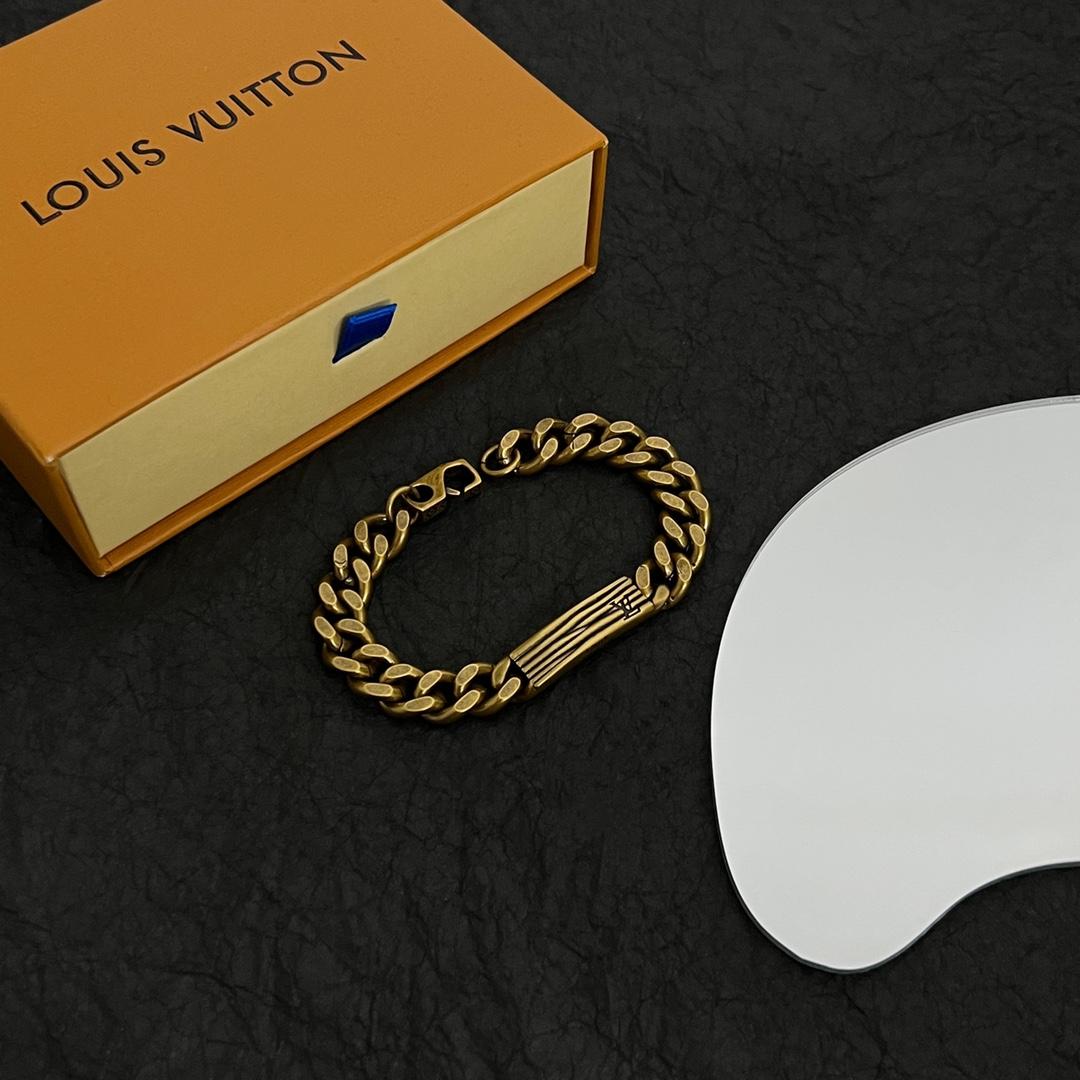 Louis Vuitton LV Epi Bracelet - DesignerGu