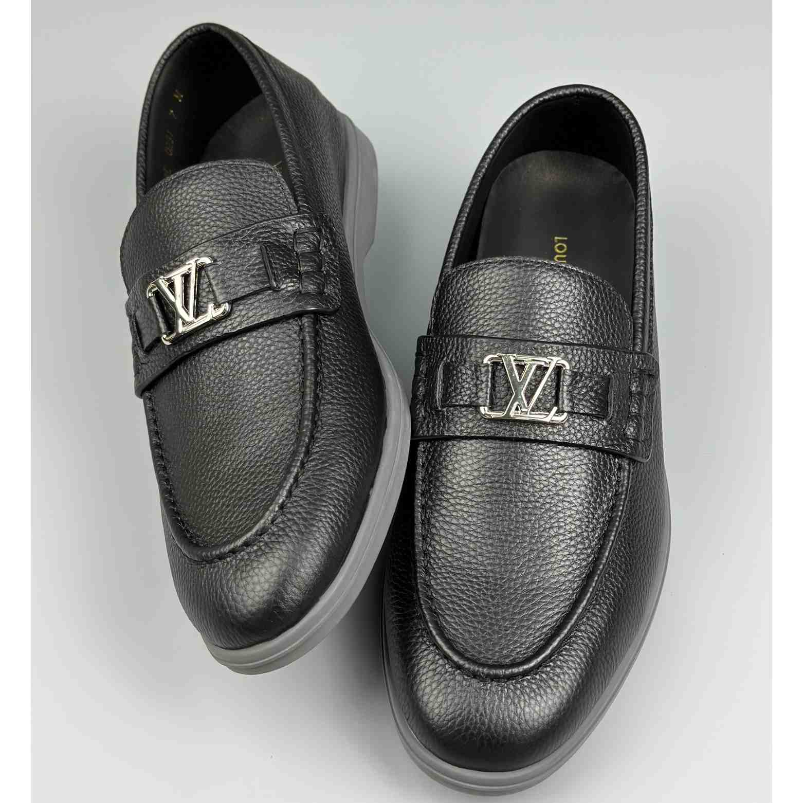 Louis Vuitton Estate Loafer    1A9Z6V - DesignerGu