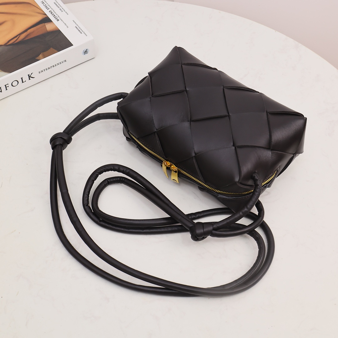 Bottega Veneta Small Cassette Camera Bag - DesignerGu