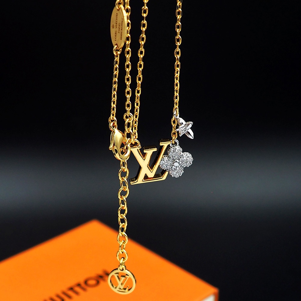 Louis Vuitto LV Gram Necklace   - DesignerGu