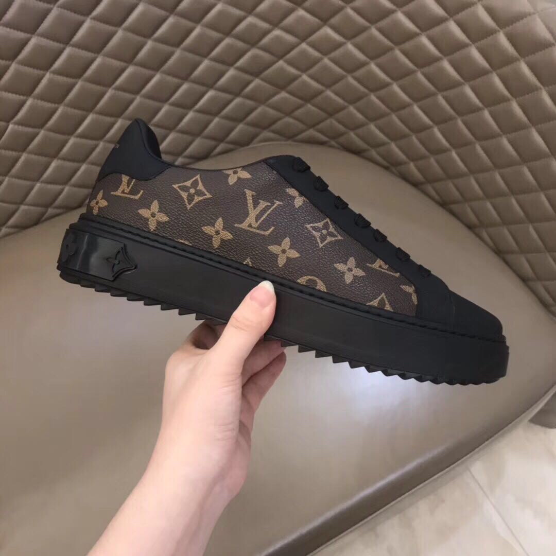 Louis Vuitton Monogram Sneakers - DesignerGu