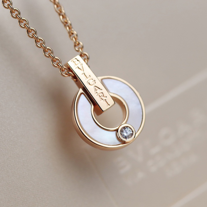 Bvlgari Necklace - DesignerGu