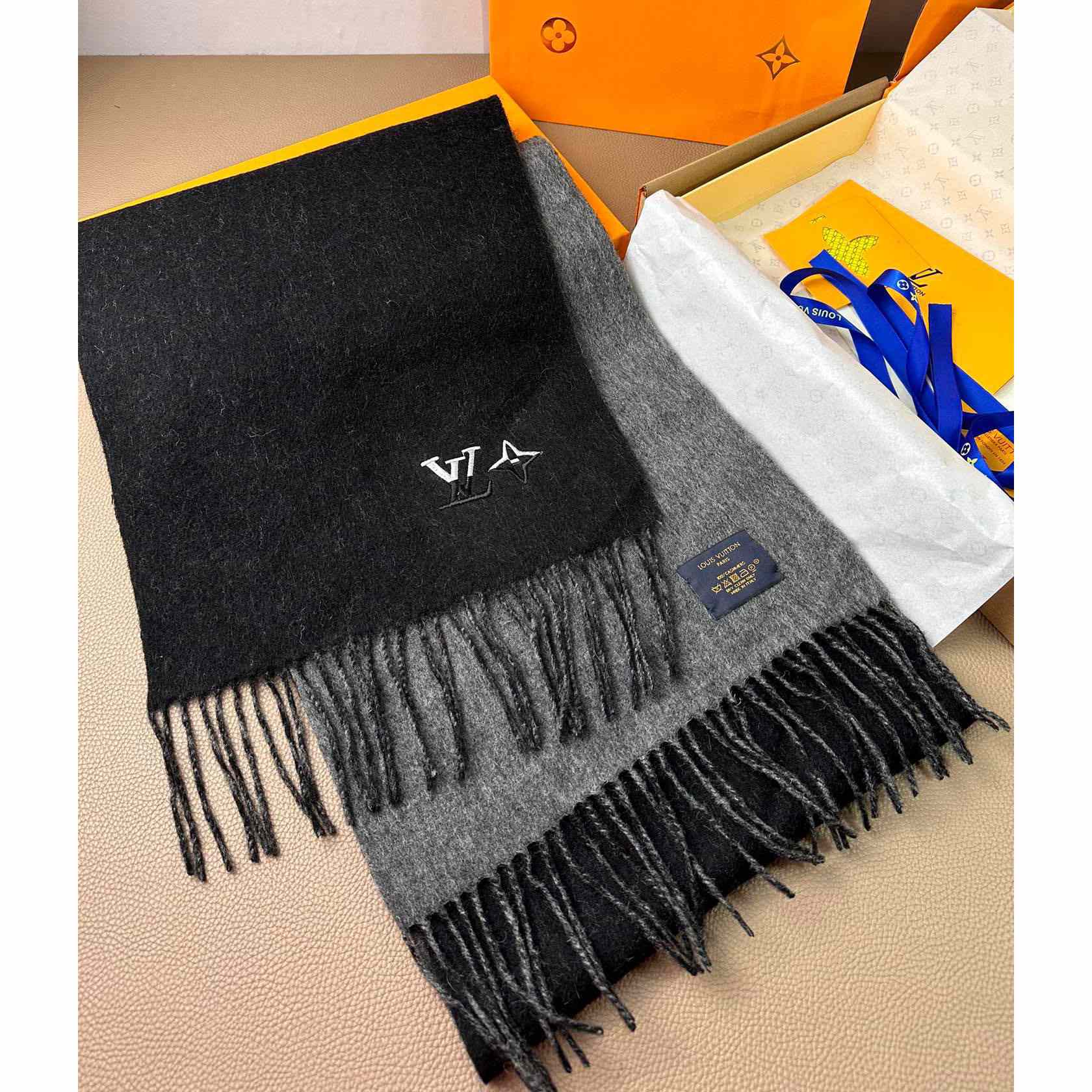 Louis Vitton LV Dual Scarf - DesignerGu