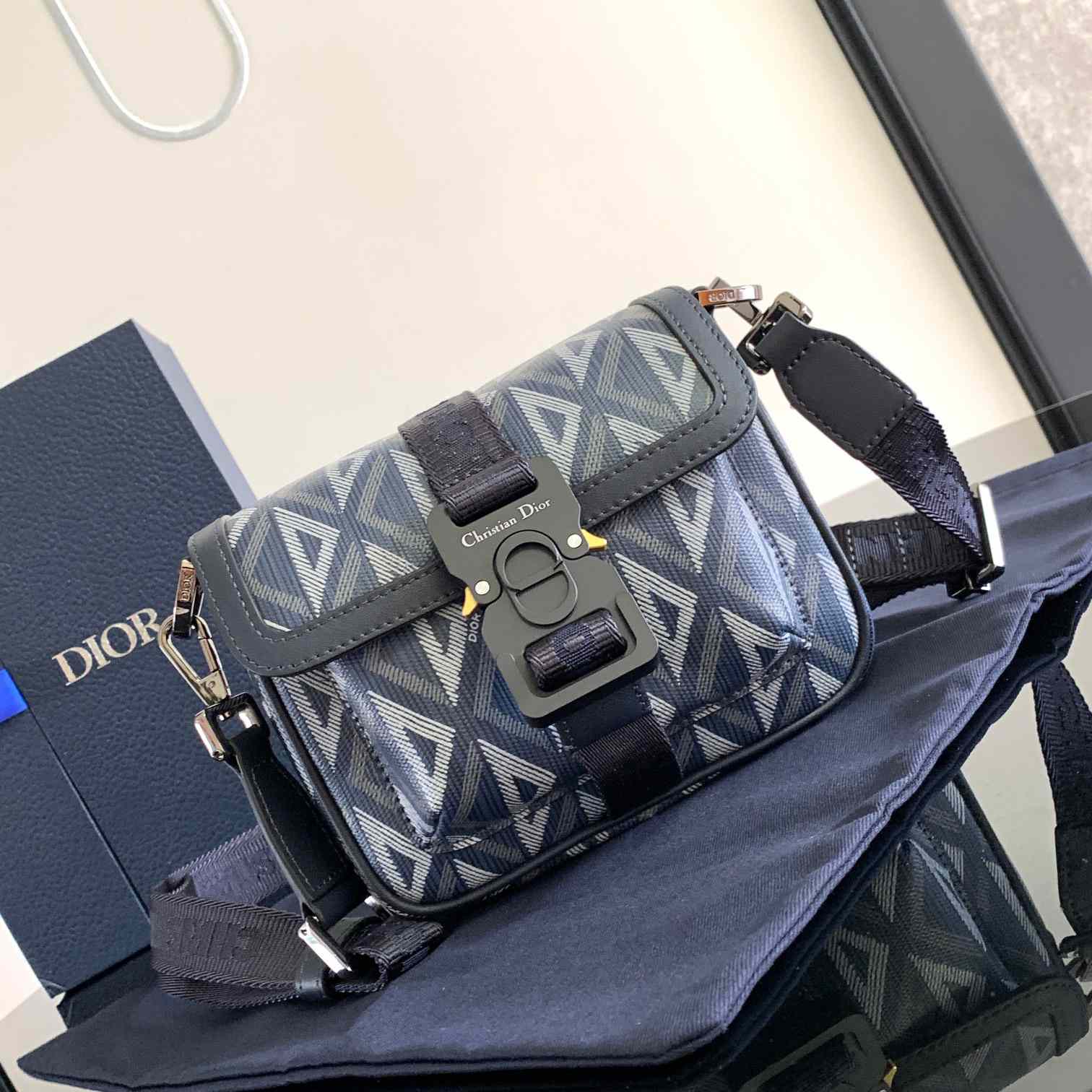 Dior Mini Dior Hit The Road Bag - DesignerGu