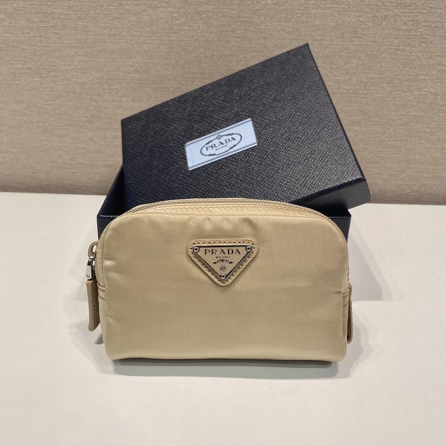 Prada Re-Nylon Necessaire - DesignerGu