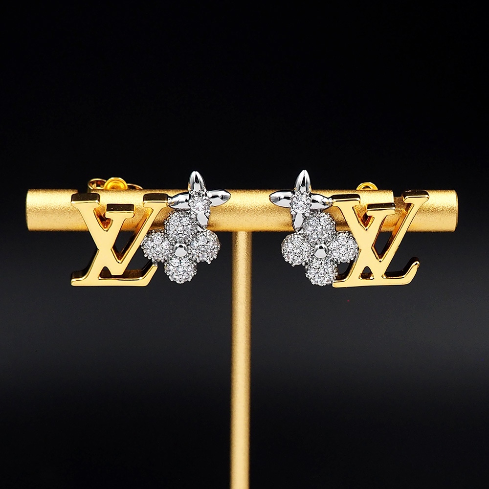 Louis Vuitto LV Gram Earrings - DesignerGu