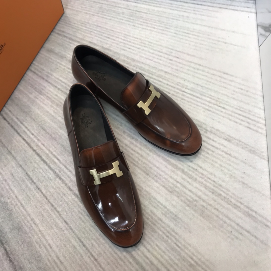 Hermes Loafers In Leather - DesignerGu