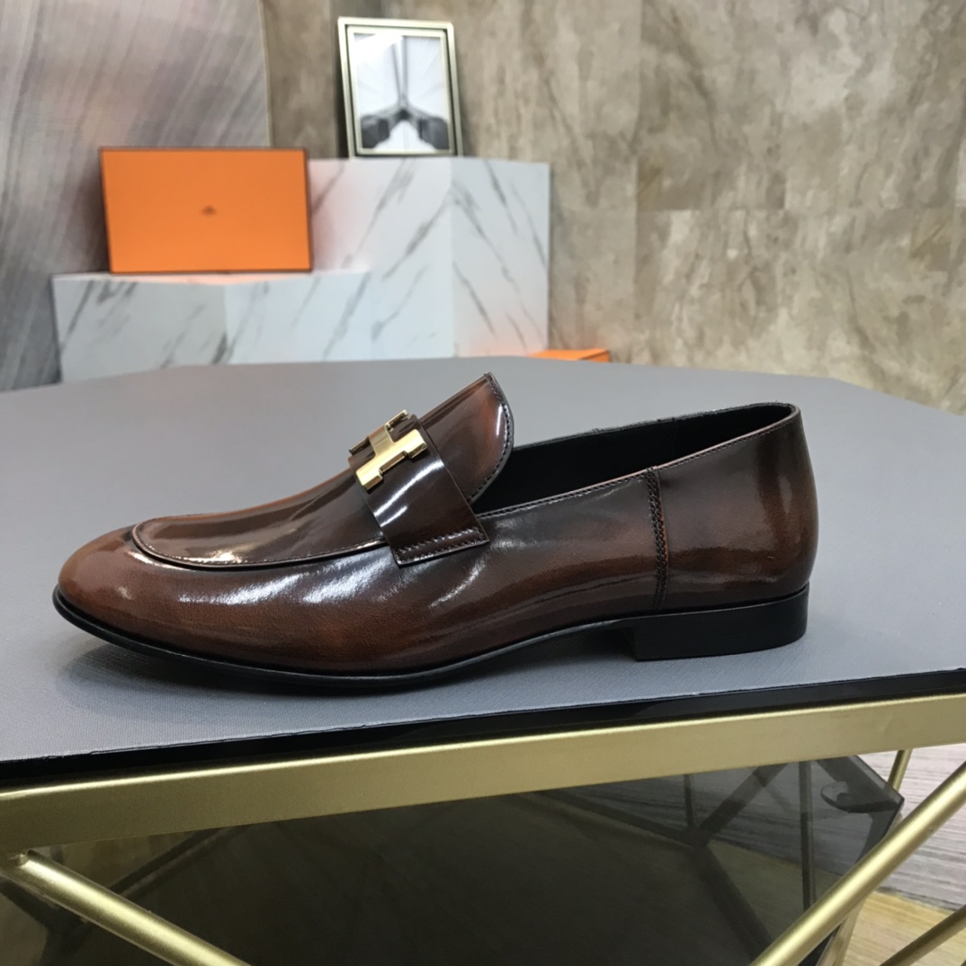 Hermes Loafers In Leather - DesignerGu