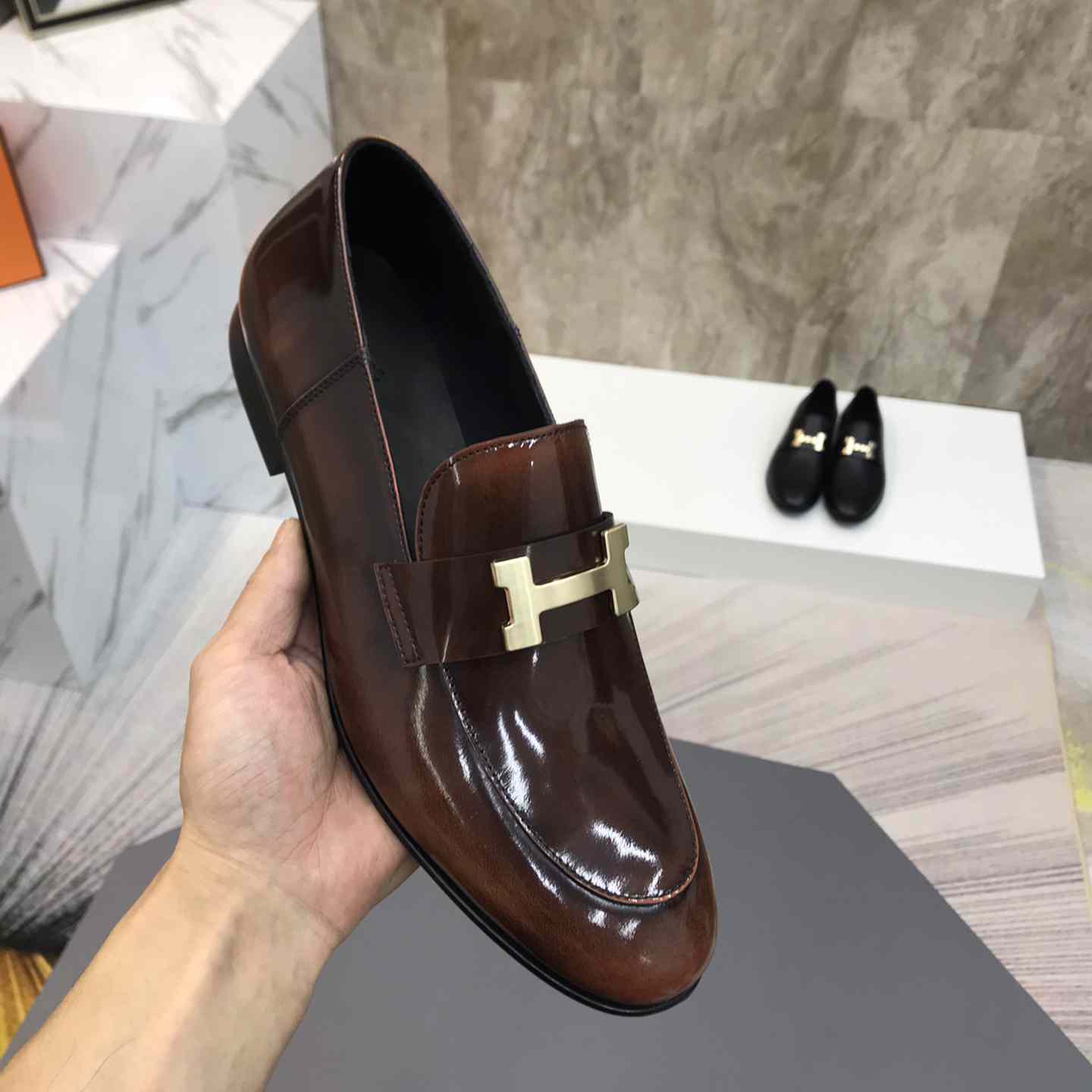 Hermes Loafers In Leather - DesignerGu