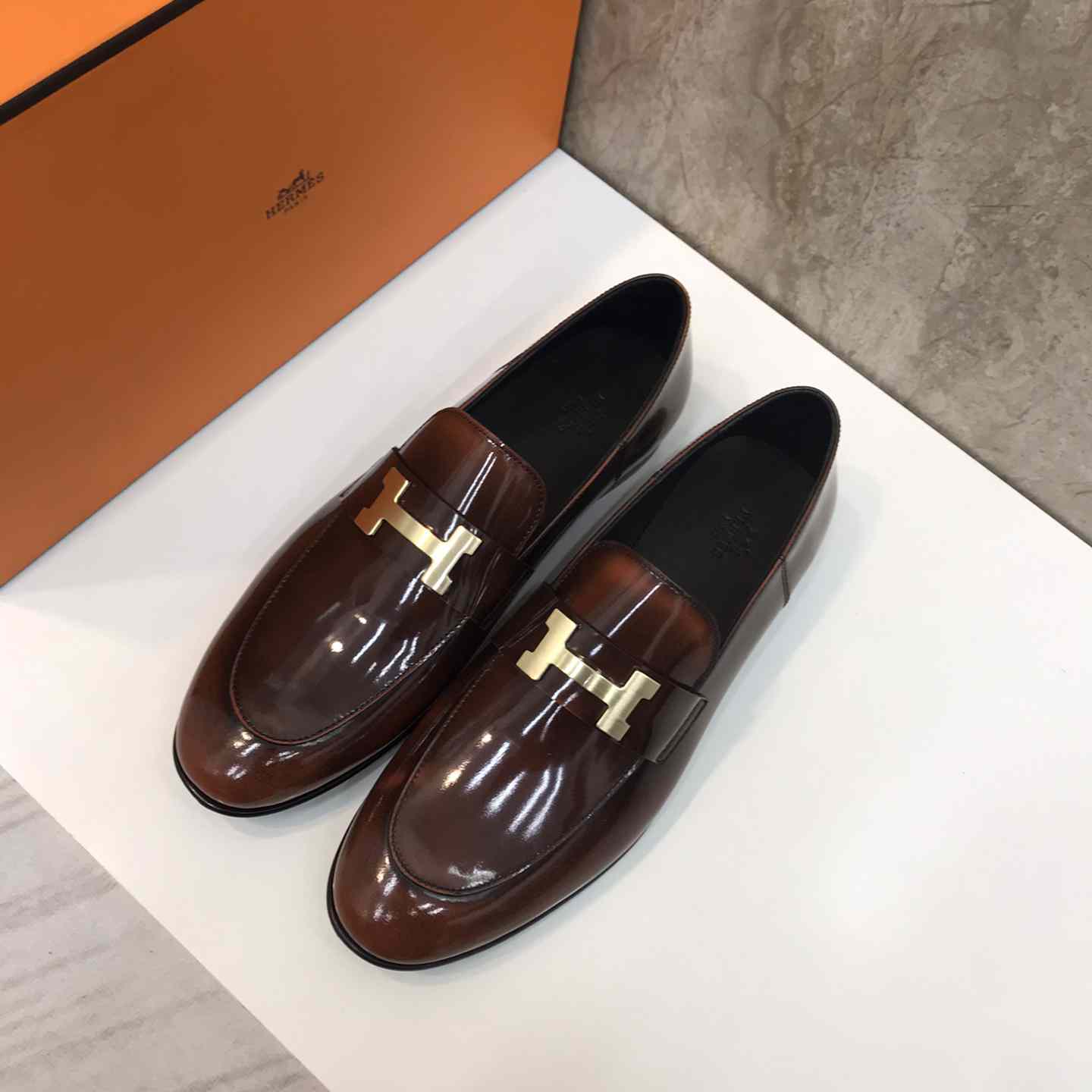 Hermes Loafers In Leather - DesignerGu