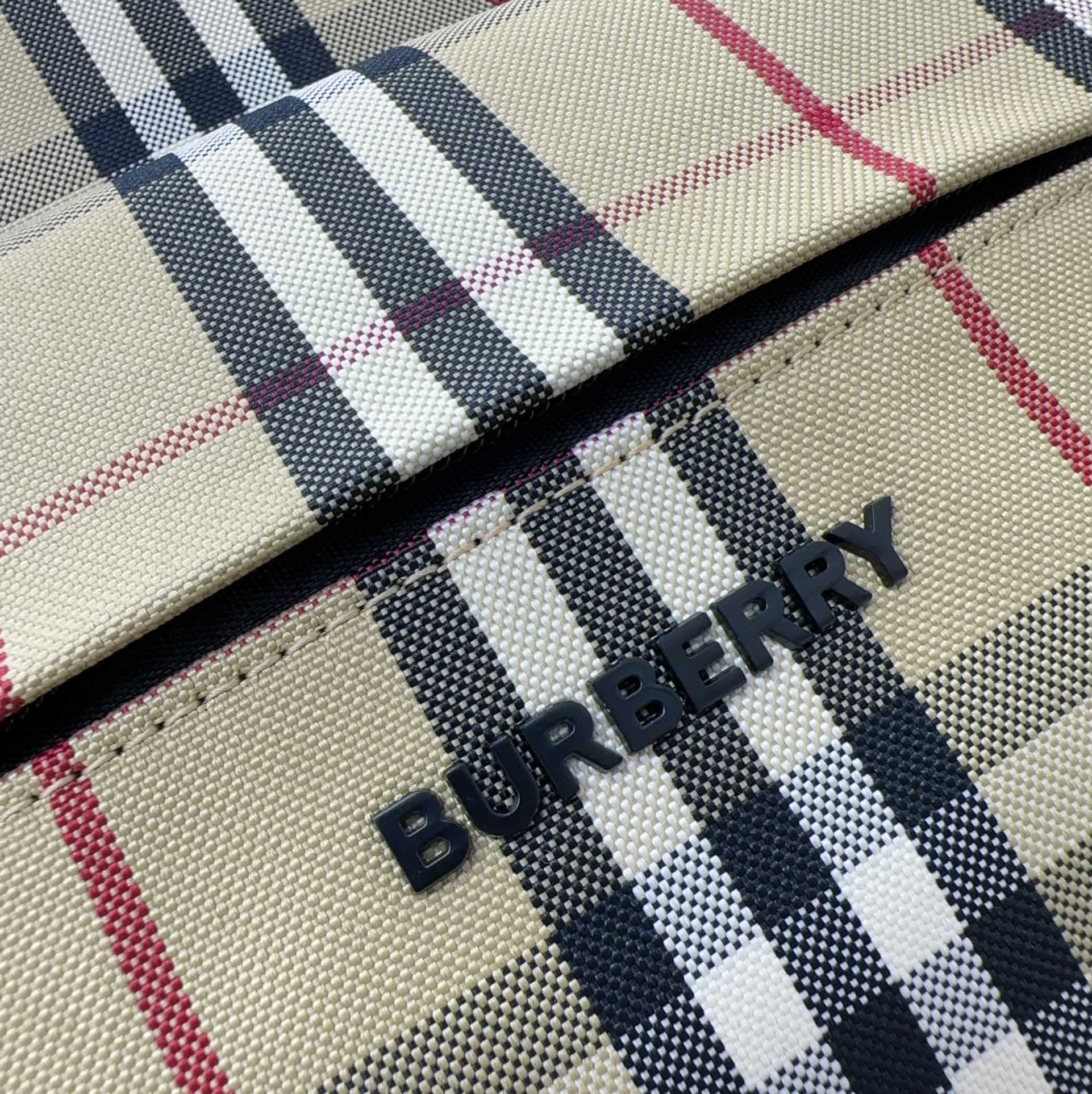 Burberry Checked Fabric Backpack  (30.5-14.5-42.5cm) - DesignerGu