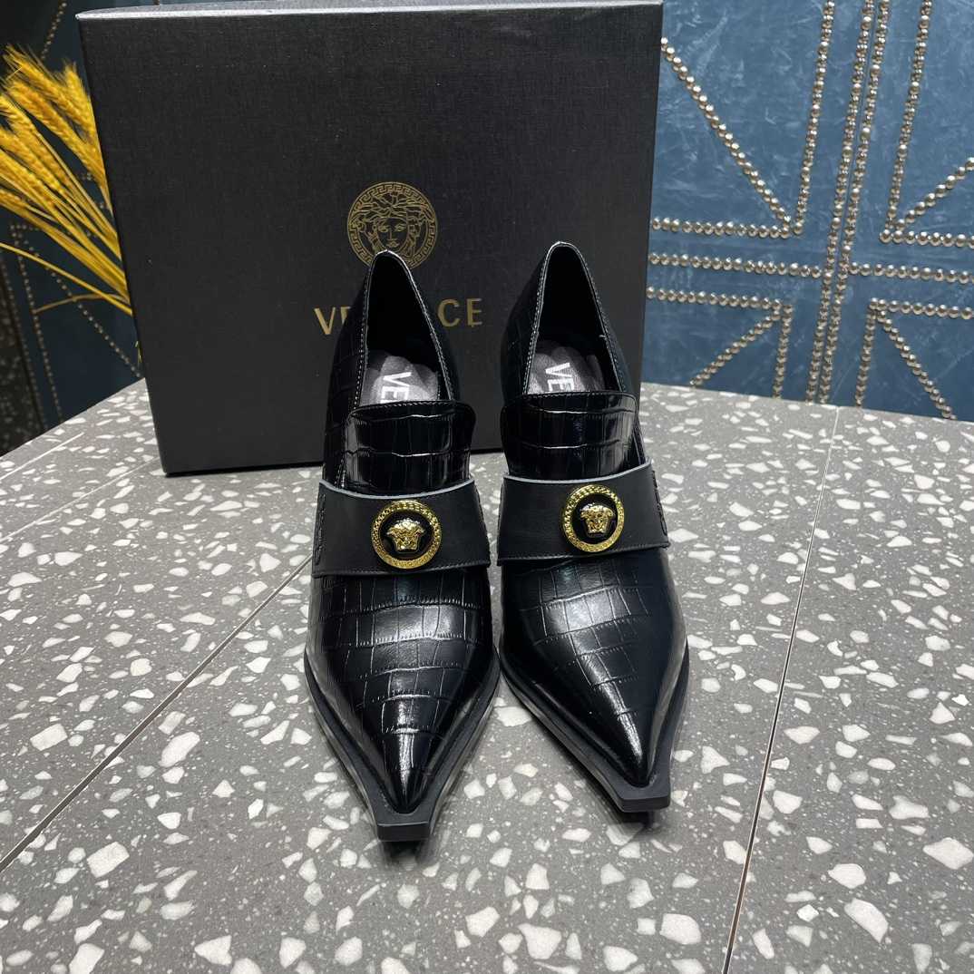 Versace Alia Pumps - DesignerGu