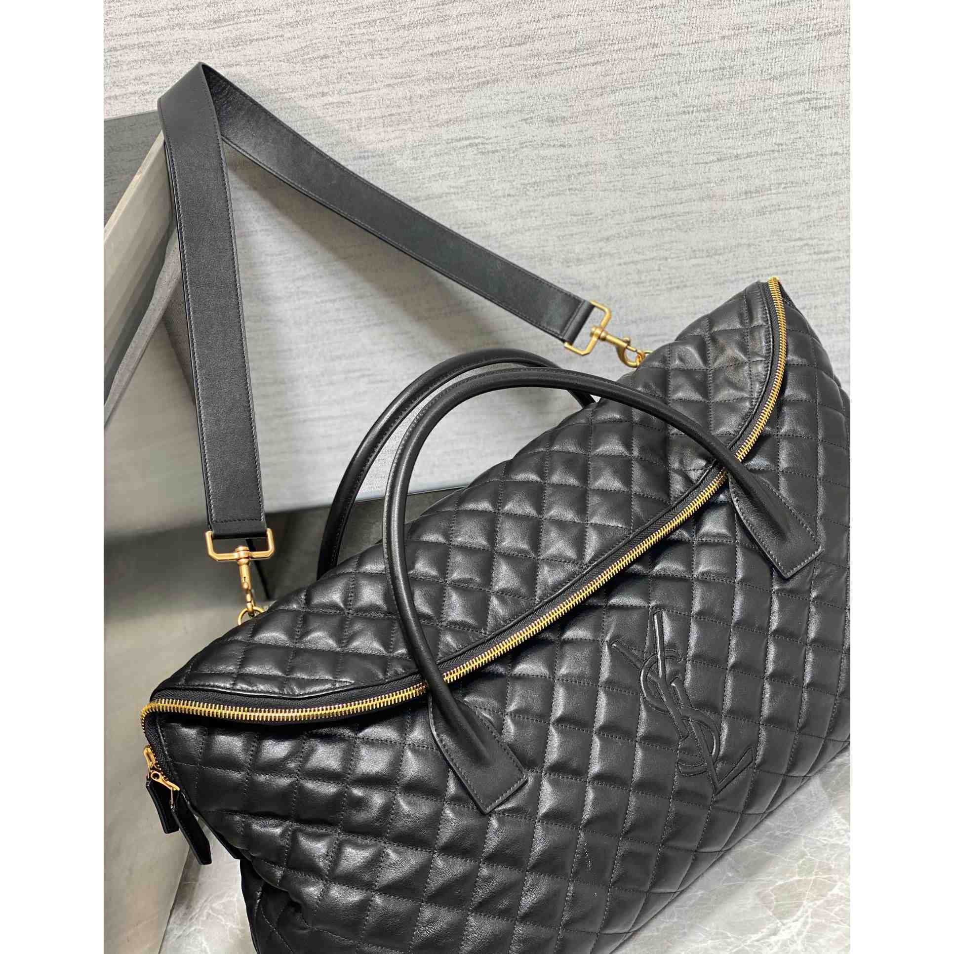 Saint Laurent ES Giant Travel Bag In Quilted Leather - DesignerGu