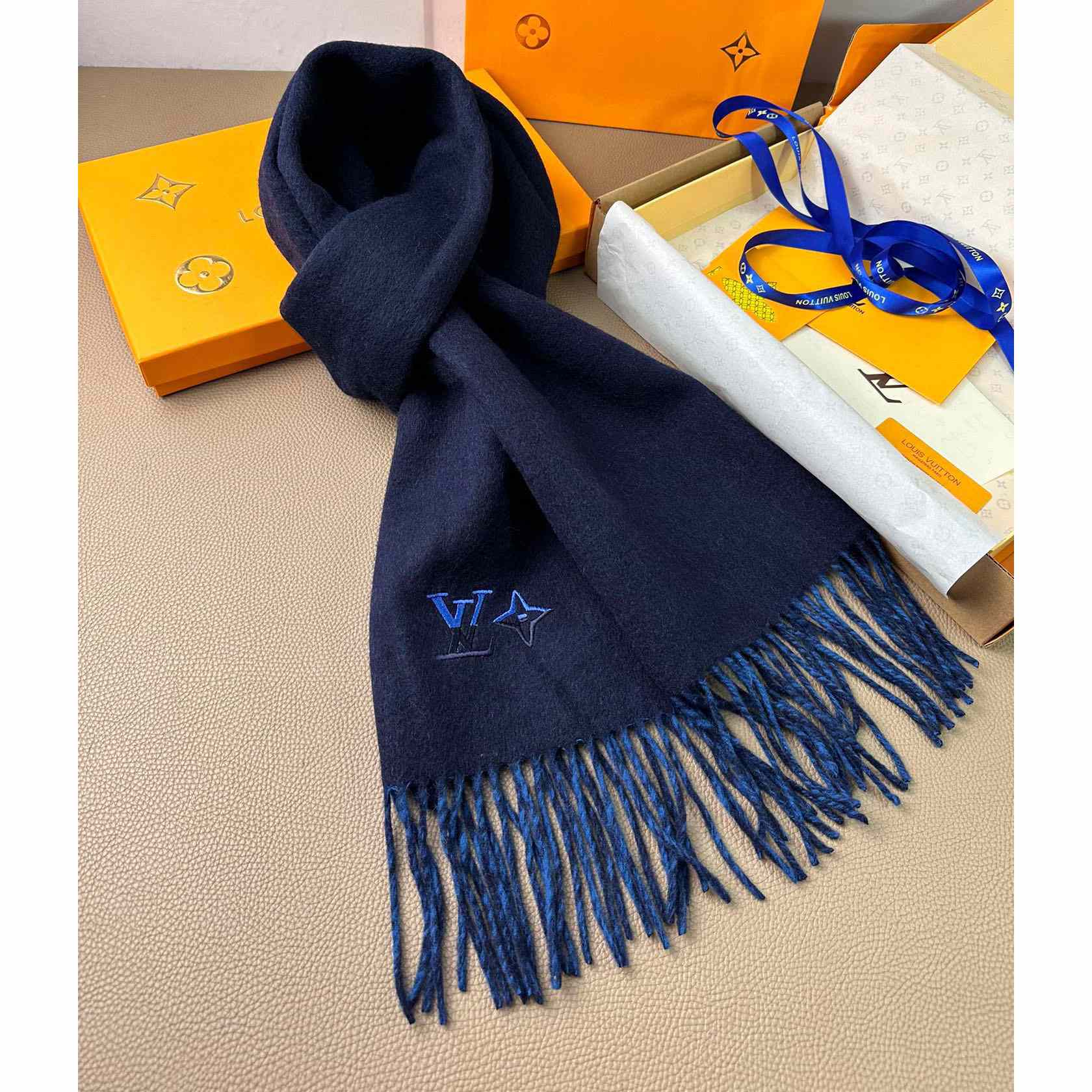 Louis Vitton LV Dual Scarf - DesignerGu