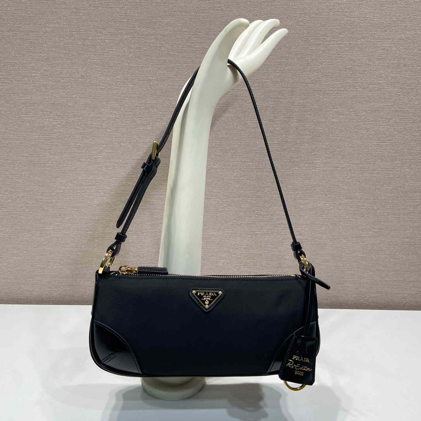 Prada Re-Edition 2002 Re-Nylon And Brushed Leather Shoulder Bag - DesignerGu