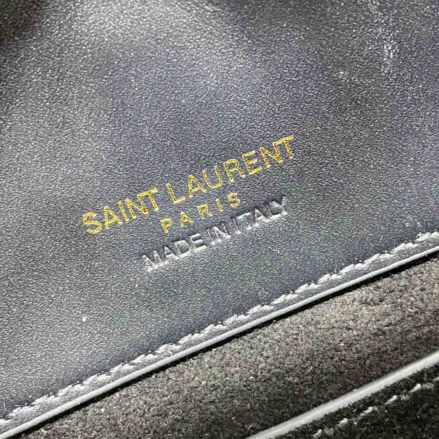 Saint Laurent Le 37 Small In Shiny Leather - DesignerGu