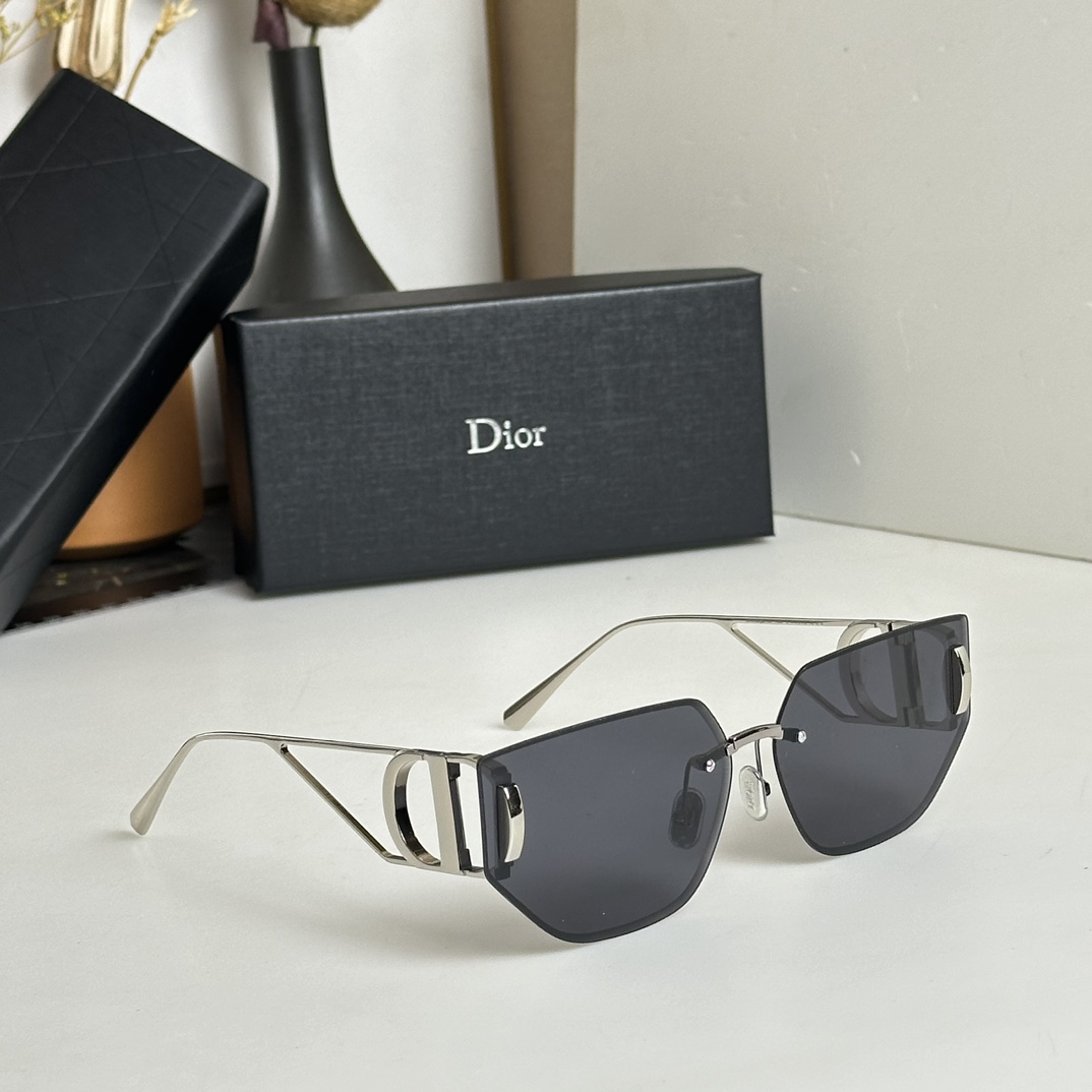 Dior 30Montaigne B3U Sunglasses - DesignerGu