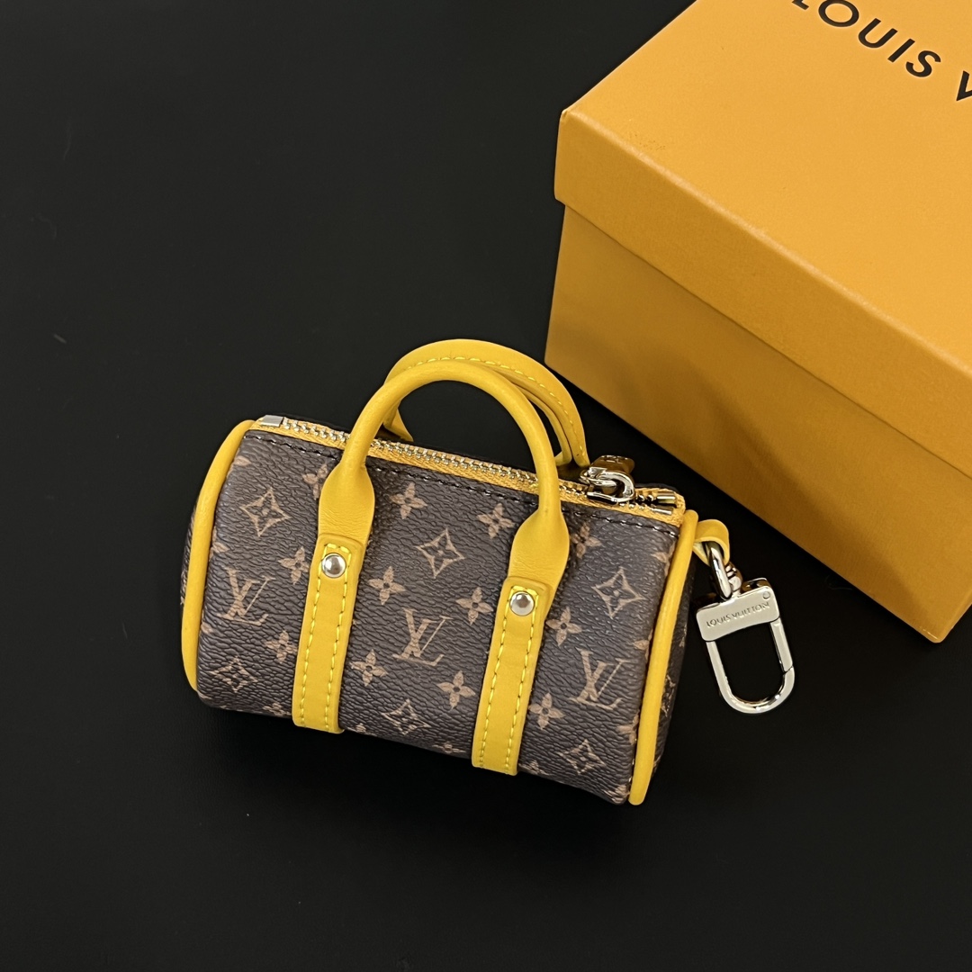 Louis Vuitton LV Colormania Mini Keepall Pouch   M01523 - DesignerGu