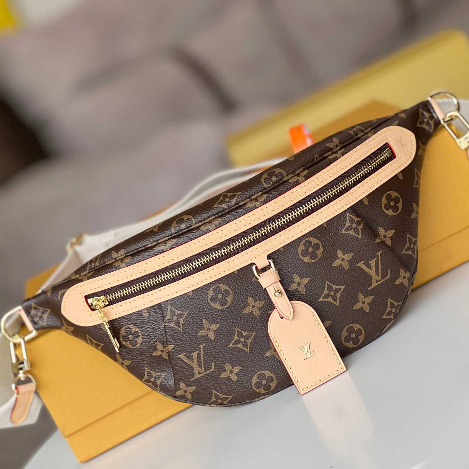 Louis Vuitton High Rise (38×16×8cm)  M46784C - DesignerGu