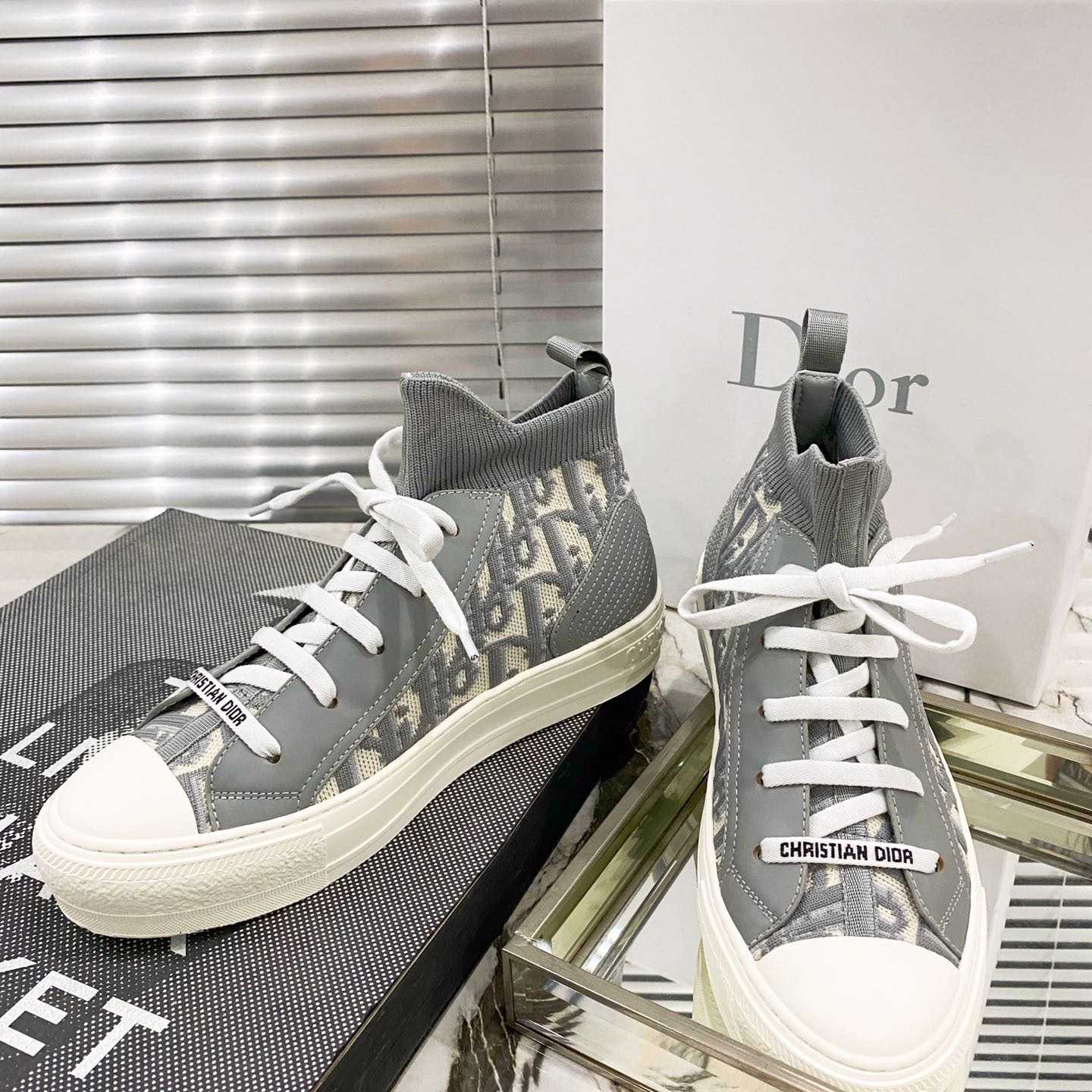 Dior Walk'n'Dior Sneaker - DesignerGu